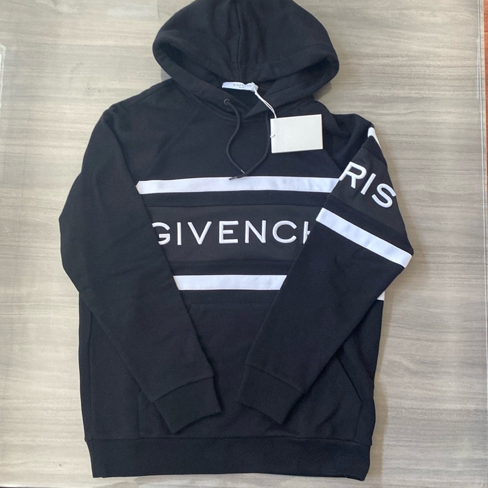 Givenchy hoodie quality men  small NWT